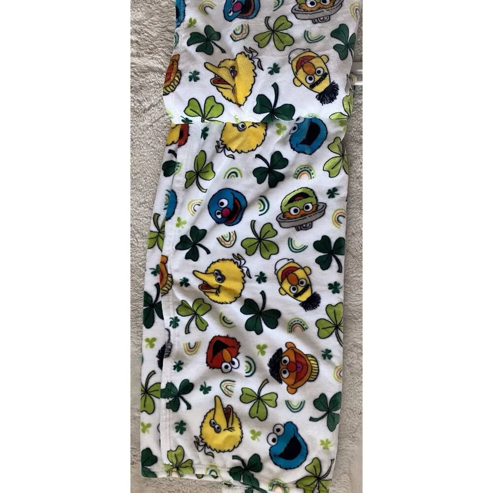 Sesame Street‎ Cookie Monster Elmo Grover St. Patrick’s Day Blanket 60”x70” NEW